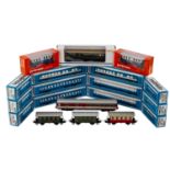 MÄRKLIN/ PRIMEX Konvolut von 19 Personenwagen, Spur H0,Blech- u. Kunststoff-Gehäuse, bestehend aus