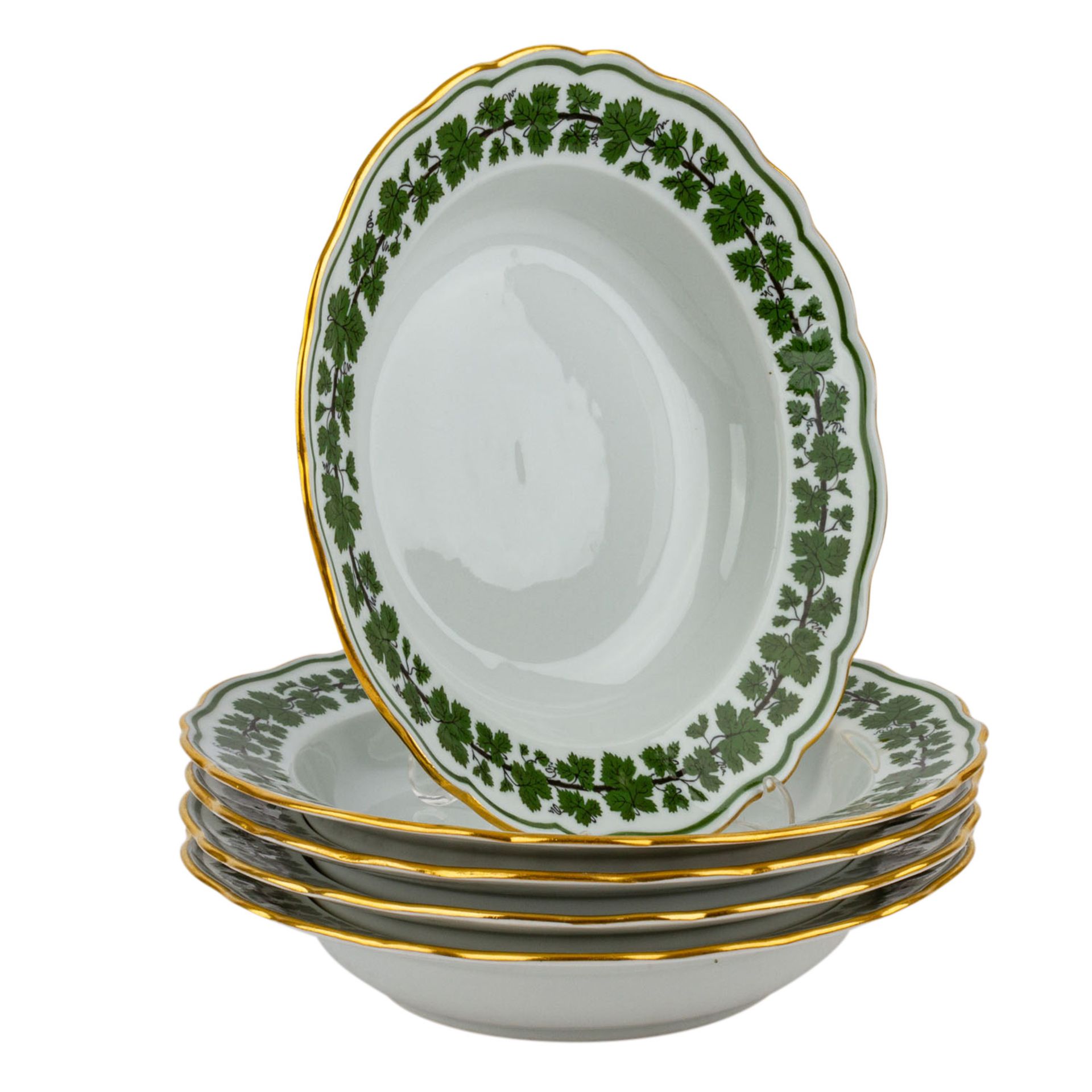 MEISSEN Speiseservice "Voller, grüner Weinkranz", 1860-1924.Weinlaubdekor mit Glanzvergoldung, - Image 13 of 13