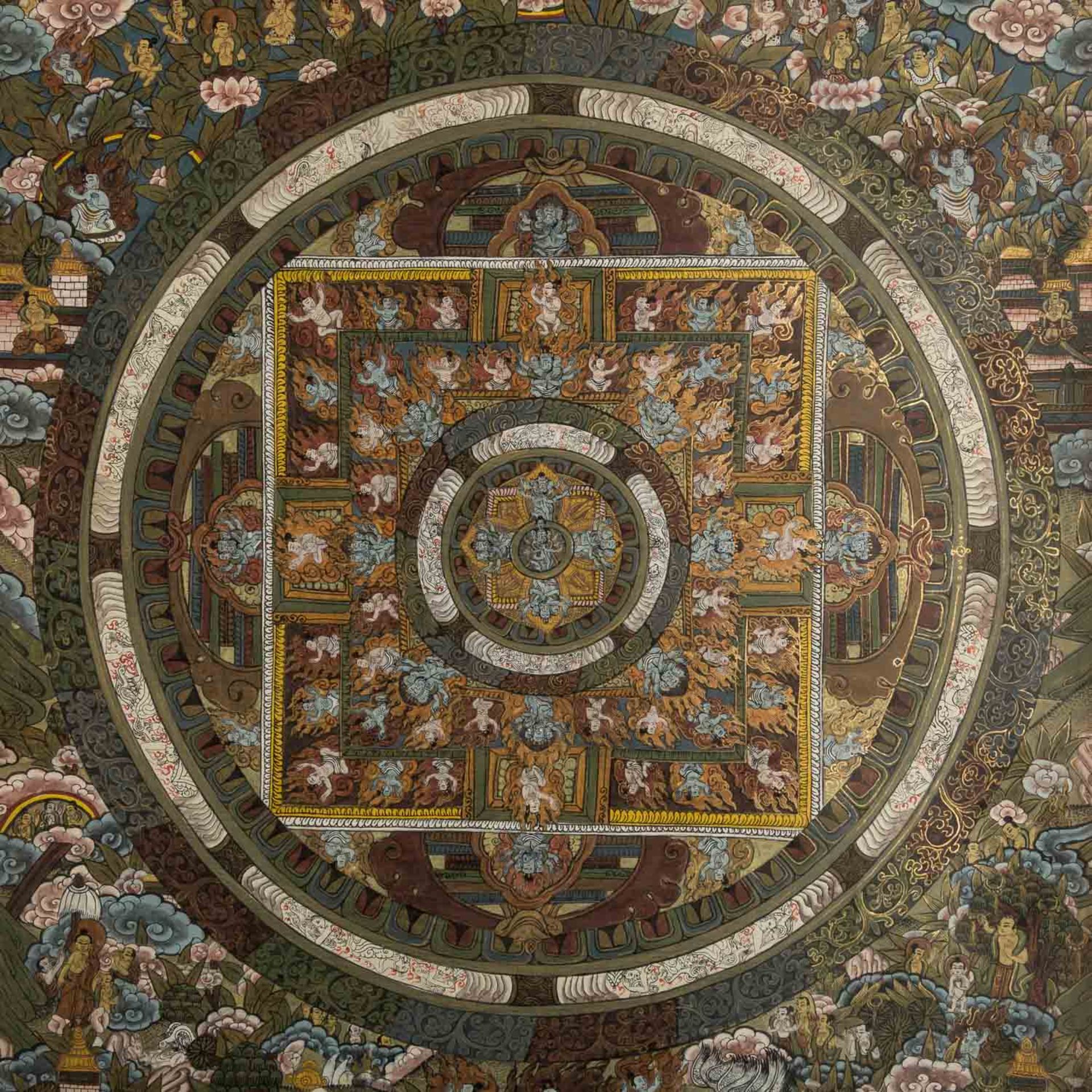 Thangka. TIBET, 1. Hälfte 20. Jh..Mit Darstellung eines Mandala, Tempera und Goldfarbe auf - Image 4 of 7