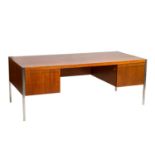 SCHULTZ, RICHARD Schreibtisch "Executive Desk"Knoll International, Entwurf von 1963, kastenförmige