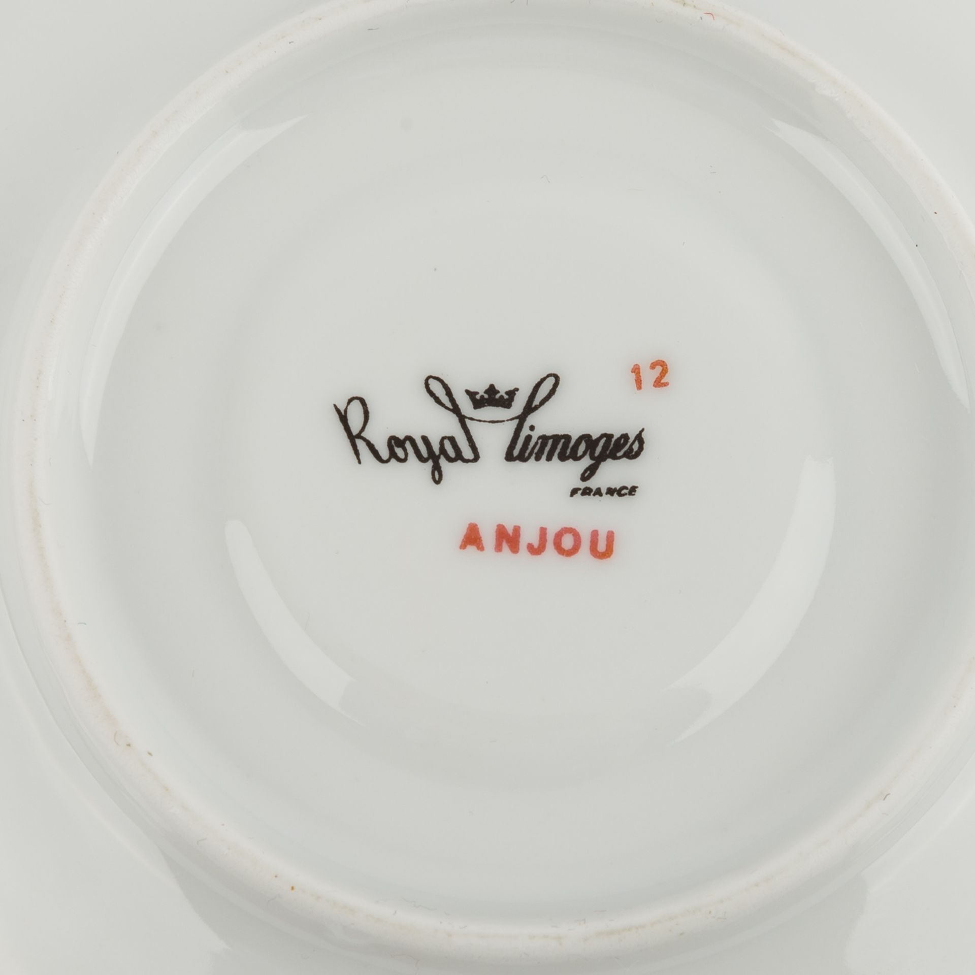 ROYAL LIMOGES Mokkaservice f. 6 Personen 'Anjou', 20. Jh..6 Mokkatassen/U-Tassen, 1 Mokkakanne, 1 - Image 7 of 7