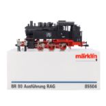 MÄRKLIN Tenderlok 85504, Spur 1,schwarz/rot, BR 80 der RAG, BN D-727. Im Originalkarton (l.