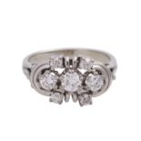 Ring mit 2 Brillanten und 5 Altschliffdiamanten.2 Brill. ca. 0,4ct W (H) / VS, 5 Altschliffdia.