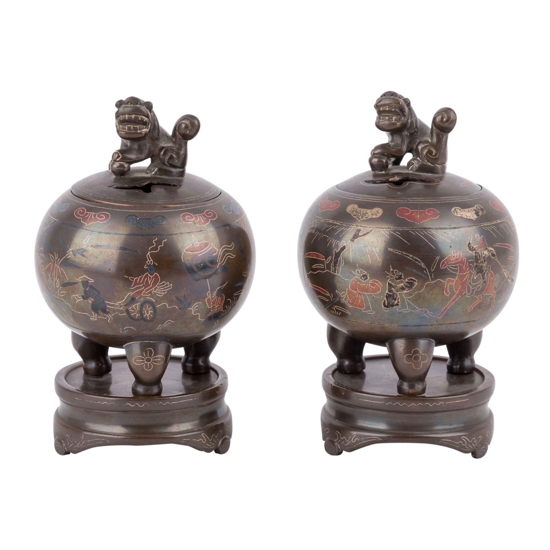 Paar kleine Weihrauchbrenner aus Bronze. CHINA, 20. Jh.,Kugelige Form auf drei Füßen,