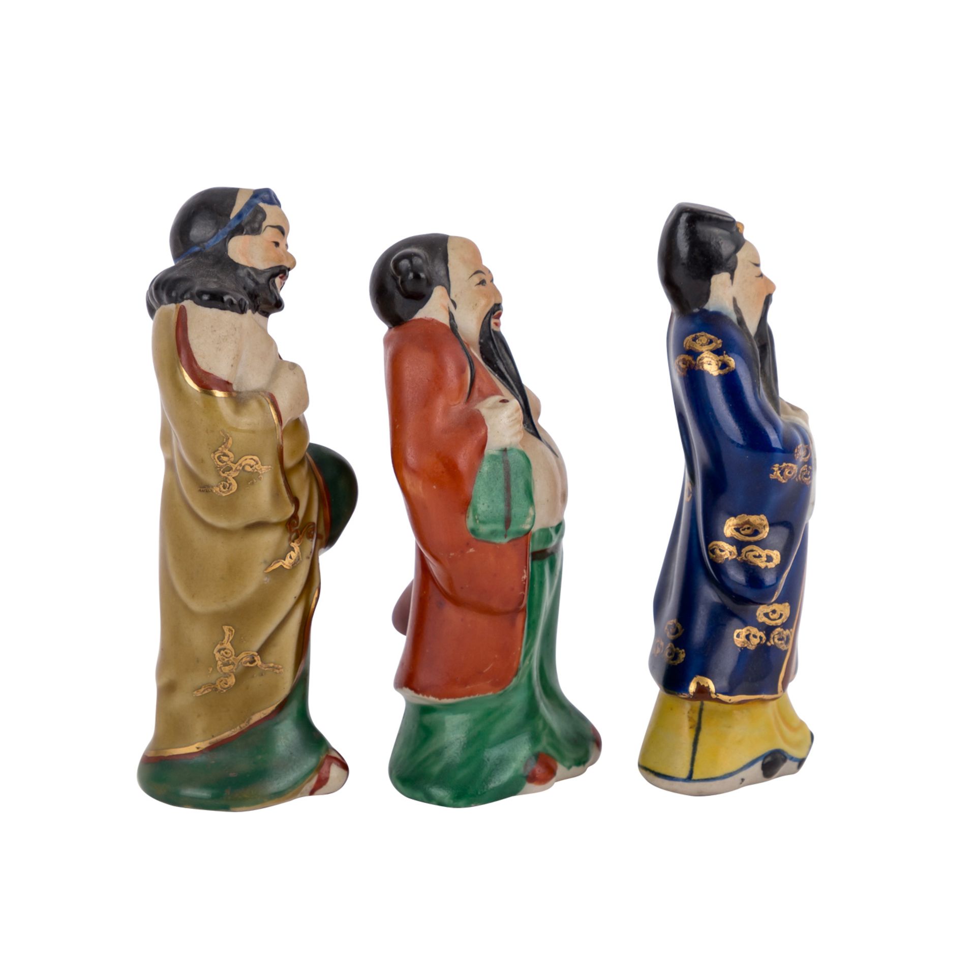 Drei Unsterbliche aus Porzellan. CHINA, 20. Jh..U.a. Lü Dongbin mit Schwert auf seinem Rücken und - Bild 4 aus 5