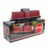 MÄRKLIN Diesellok 5772, Spur 1,rot, BR 212 der DB, BN 212 225-7. Im Originalkarton (l.