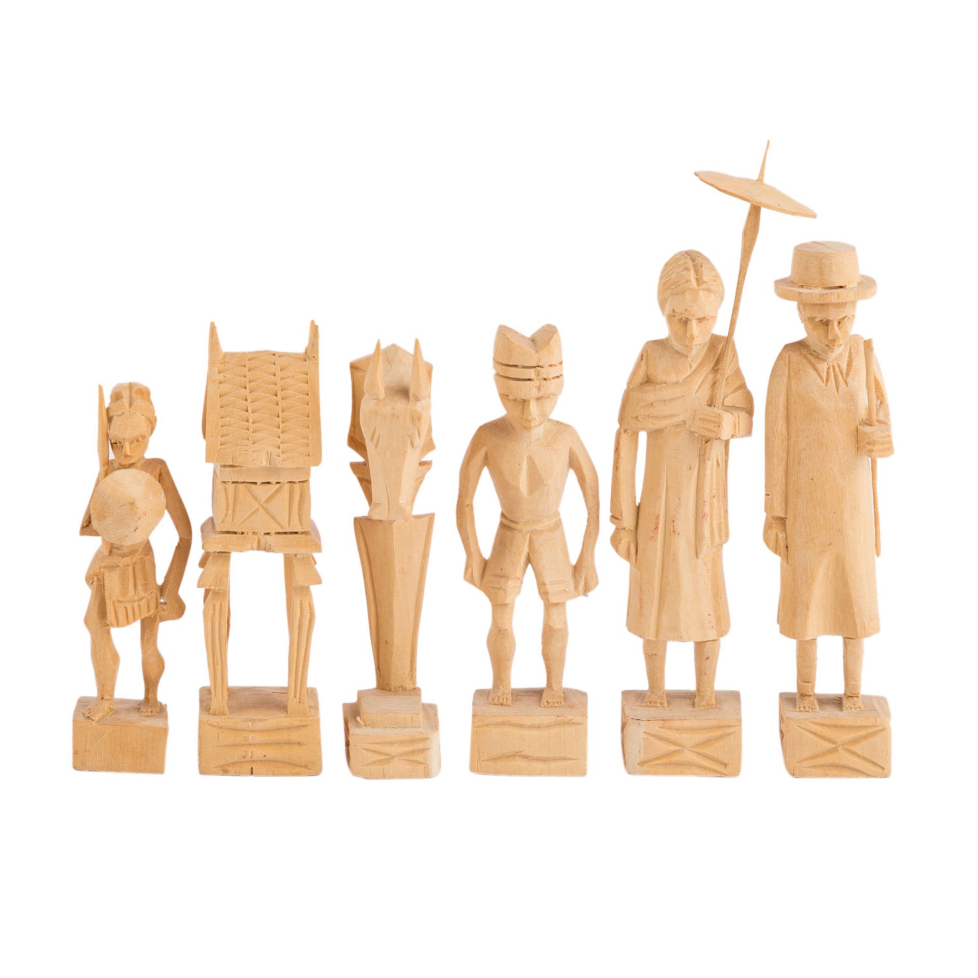 AFRIKANISCHER SCHACHFIGURENSATZGeschnitzte Figuren aus Eben- bzw. Tropenholz. Figurenhöhe bis 15 cm. - Bild 2 aus 3