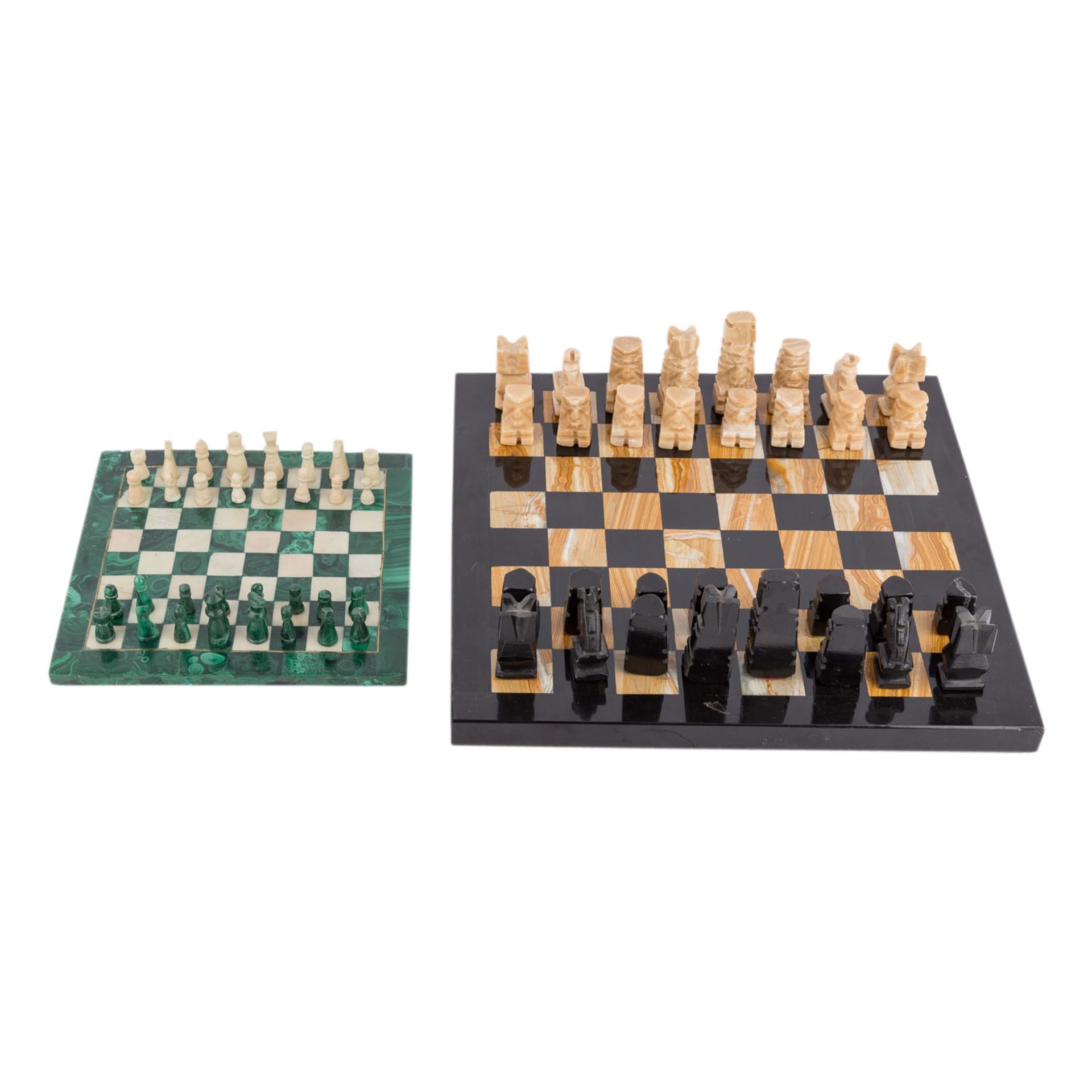 ZWEI STEINSCHACHSPIELESchweres Schachbrett aus Jaspis und Onyx, kleines Brett mit Malachitauflage, - Bild 3 aus 7