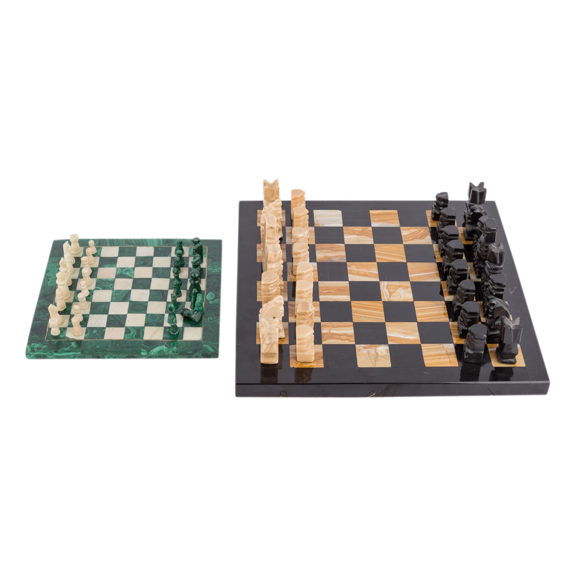 ZWEI STEINSCHACHSPIELESchweres Schachbrett aus Jaspis und Onyx, kleines Brett mit Malachitauflage, - Bild 2 aus 7