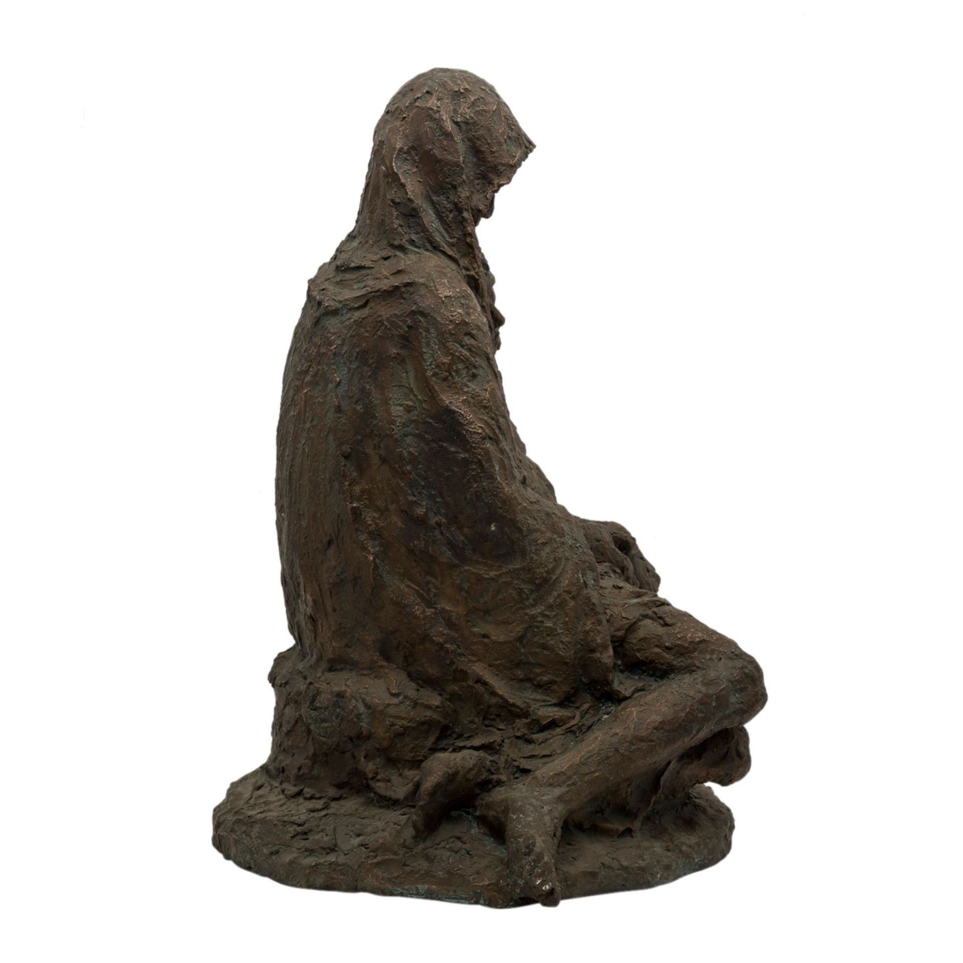 FRIEDRICH-GRONAU, LORE (Görlitz 1905-2002 Schwarzach a. Main) 'Pietà'.Bronze patiniert, - Image 5 of 5