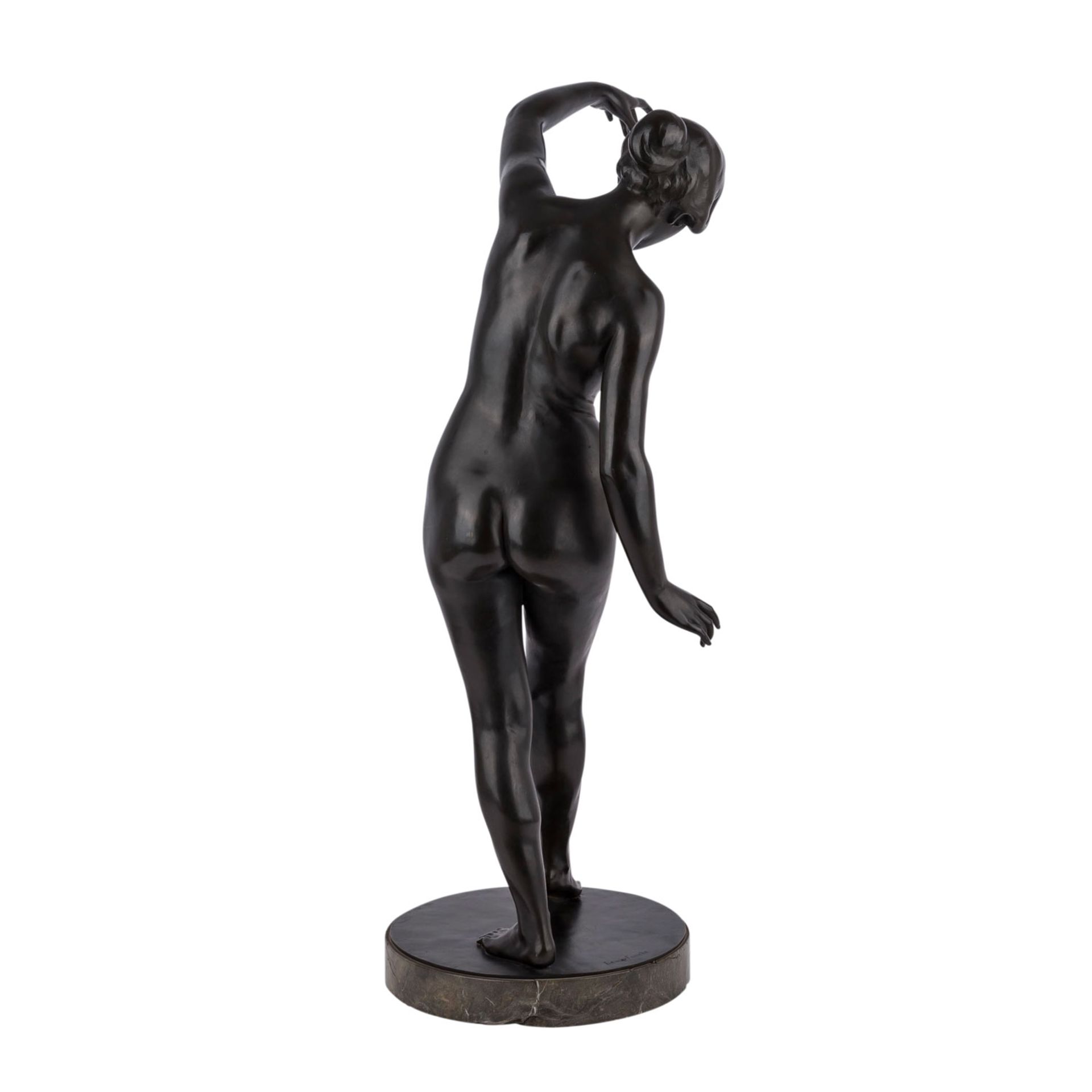 LEWIN-FUNCKE, ARTHUR (1866-1937) "Tänzerin"Um 1900-1905, Bronze auf Serpentin-Sockel, H: 95 cm. ( - Bild 3 aus 8