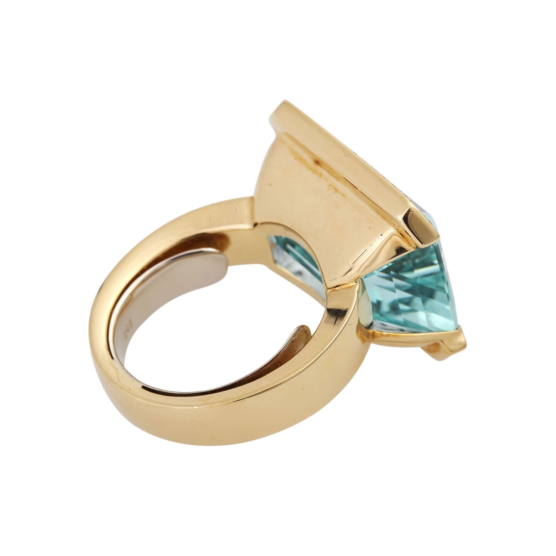 Ring mit Aquamarinca. 20x15 mm sowie 30 Brill. zus. ca. 0,3 ct, gute Farbe u. Reinheit, GG 18K. - Image 3 of 5