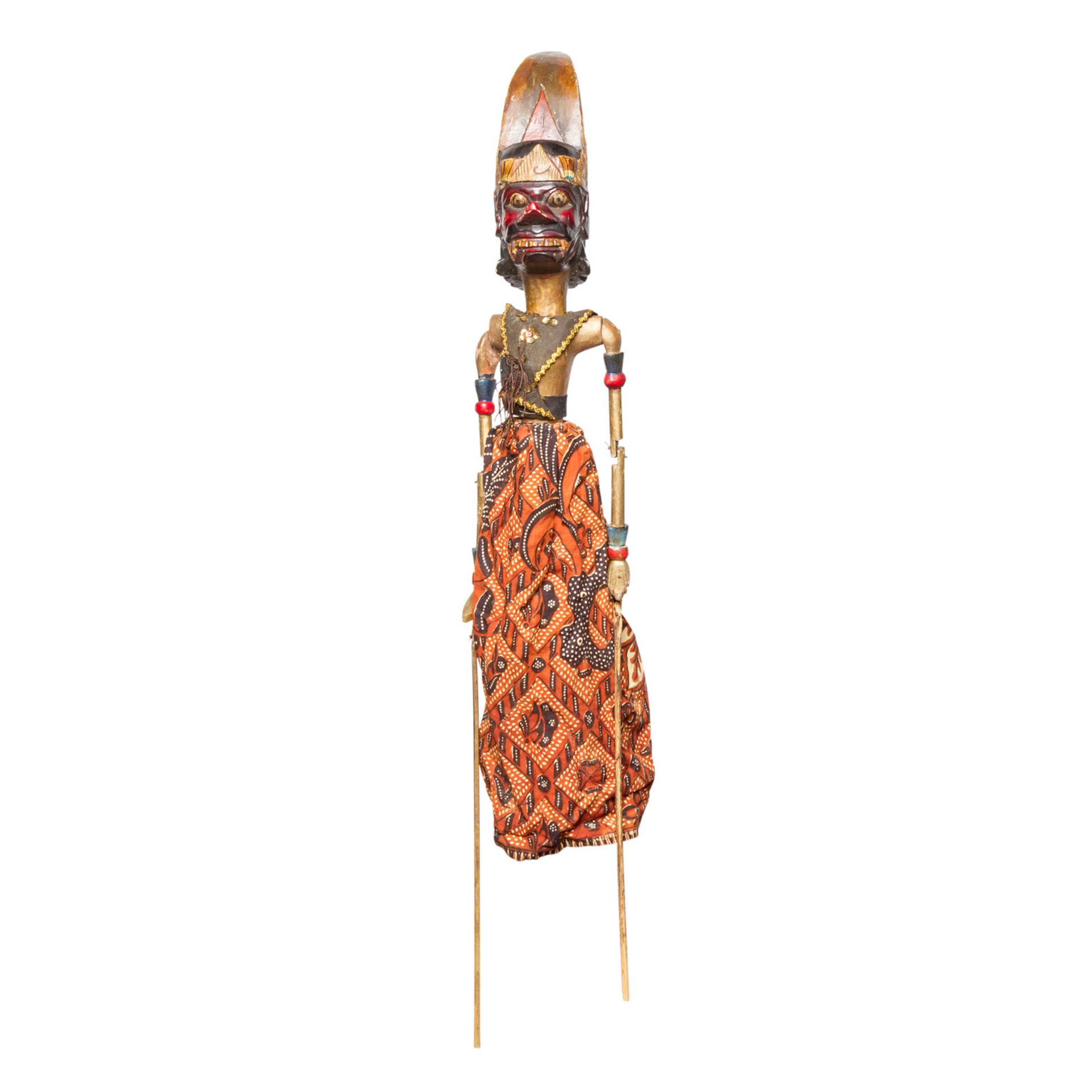 Wayang Golek- Traditionelles Stabpuppenspiel. INDONESIEN.Bestehend aus 7 Stabpuppen, Alters- und - Image 8 of 8