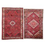 Konvolut: 2 Orientteppiche. HAMEDAN/PERSIEN:178x118 cm und 170x105 cm. Jeweils gemustert mit