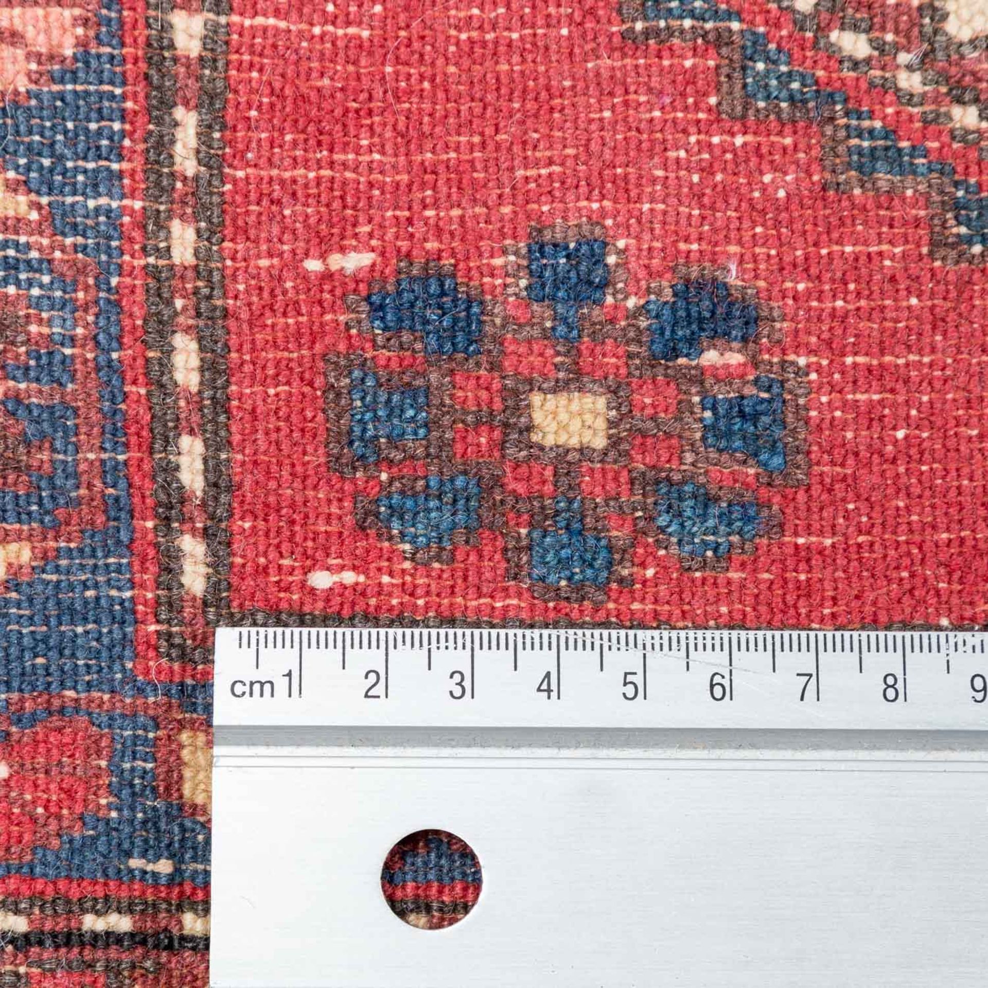 Konvolut: 2 Orientteppiche HAMEDAN/PERSIEN:1 Hamedan-Mehraban, 148x105 cm. Mit endlosem Rautenmuster - Bild 5 aus 6