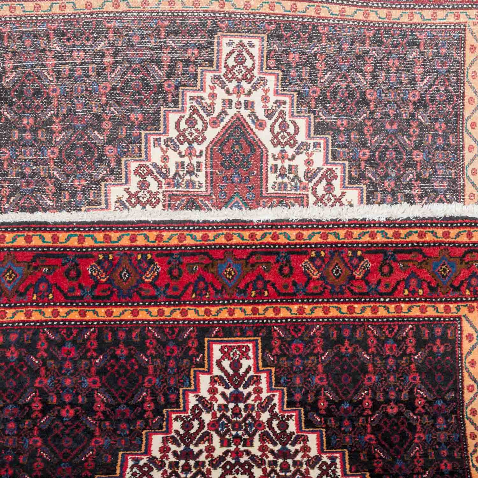 Konvolut: 2 Orientteppiche HAMEDAN/PERSIEN:1 Hamedan-Mehraban, 148x105 cm. Mit endlosem Rautenmuster - Bild 3 aus 6