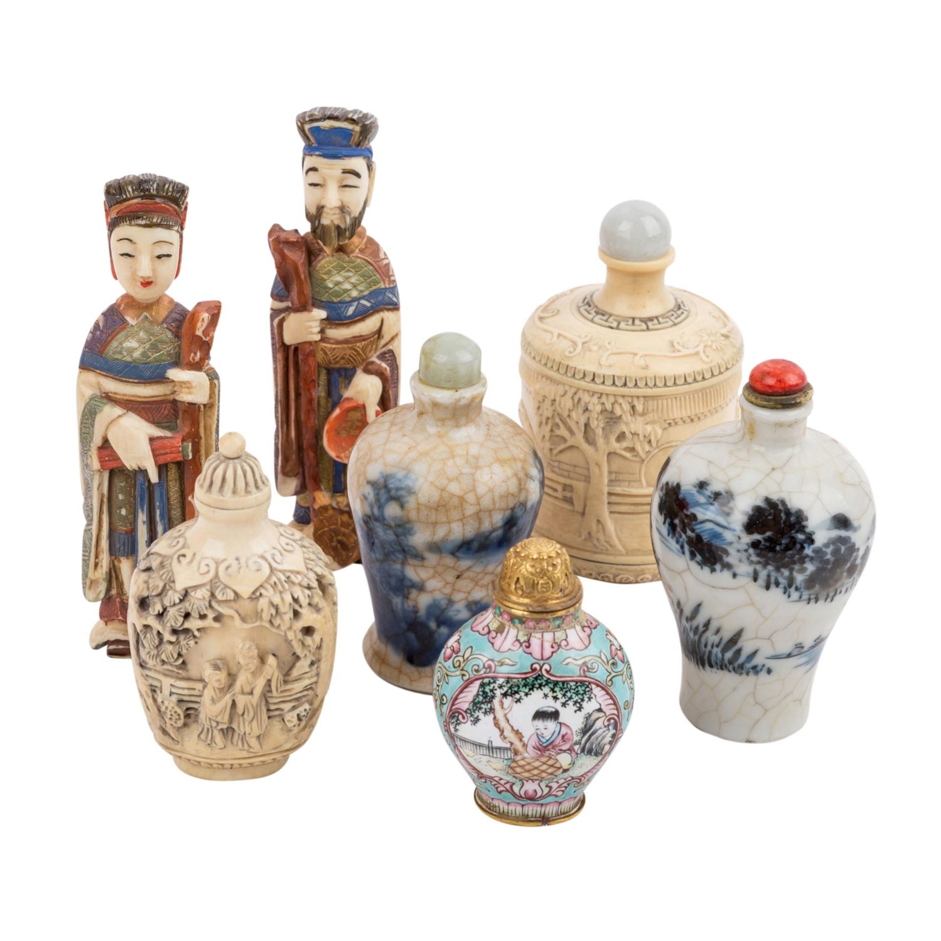 Konvolut: 14 Snuff bottles. CHINA.5 aus Glas, 4 aus Elfenbein (1900-1945), 2 aus Keramik, 1 aus - Image 4 of 4