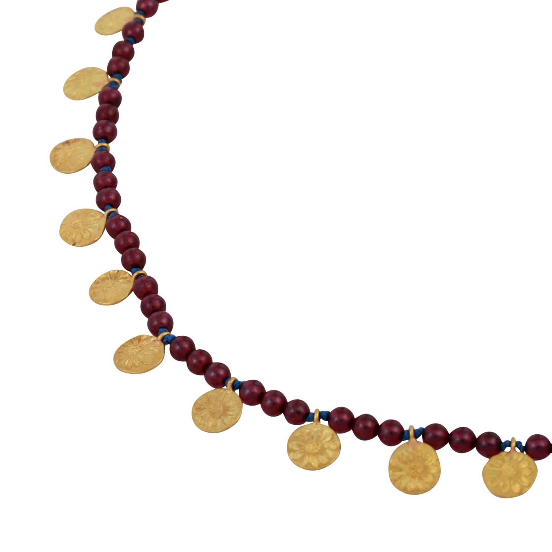 Designer Collier aus Almandinkugeln (Granat) 3,5 mmmit 12 Blüten-Prägeplättchen und Schließe aus - Bild 4 aus 4