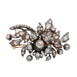 Floral gestaltete Brosche mit Diamantenim Alt- und Rosenschliff zus. ca. 2,8 ct, WEISS-GET (H-M)/