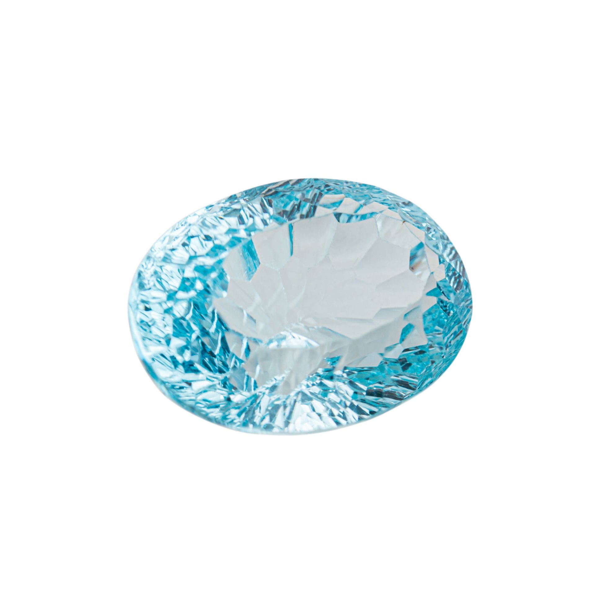 Loser Topas, 19,73 ct.,19 x 13,5 x 9,8 mm, oval, Schliffvariation, behandelt.Loose Topaz, 19.73 ct.,