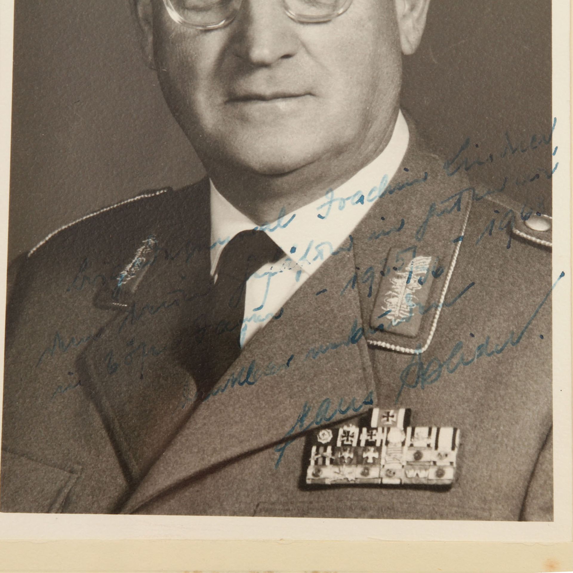 6 Autographen, Militaria Mitte 20.Jh. -2 x Autograph General Hans Speidel, 1 x Karl Wilhelm Thilo, 1 - Bild 2 aus 7