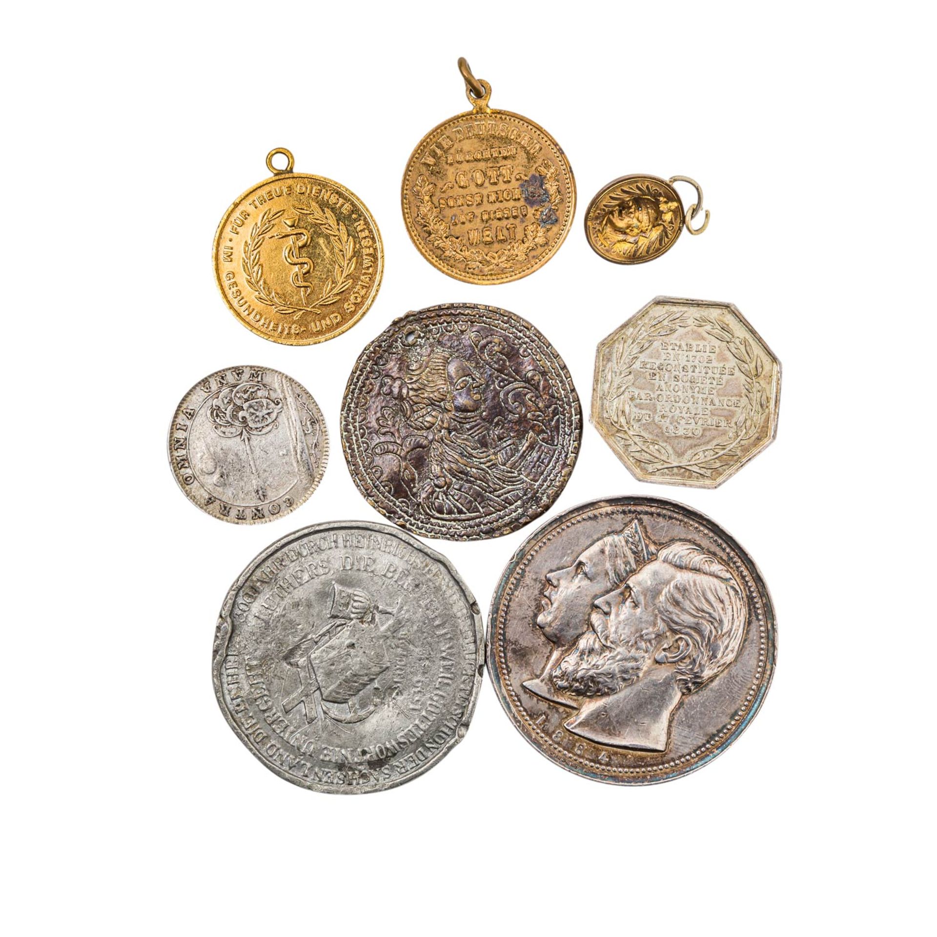 Interessantes Lot mit diversen Medaillen,Jetons und Weiterem, u.a. auch aus Deutschland 1933-1945 - Bild 2 aus 2