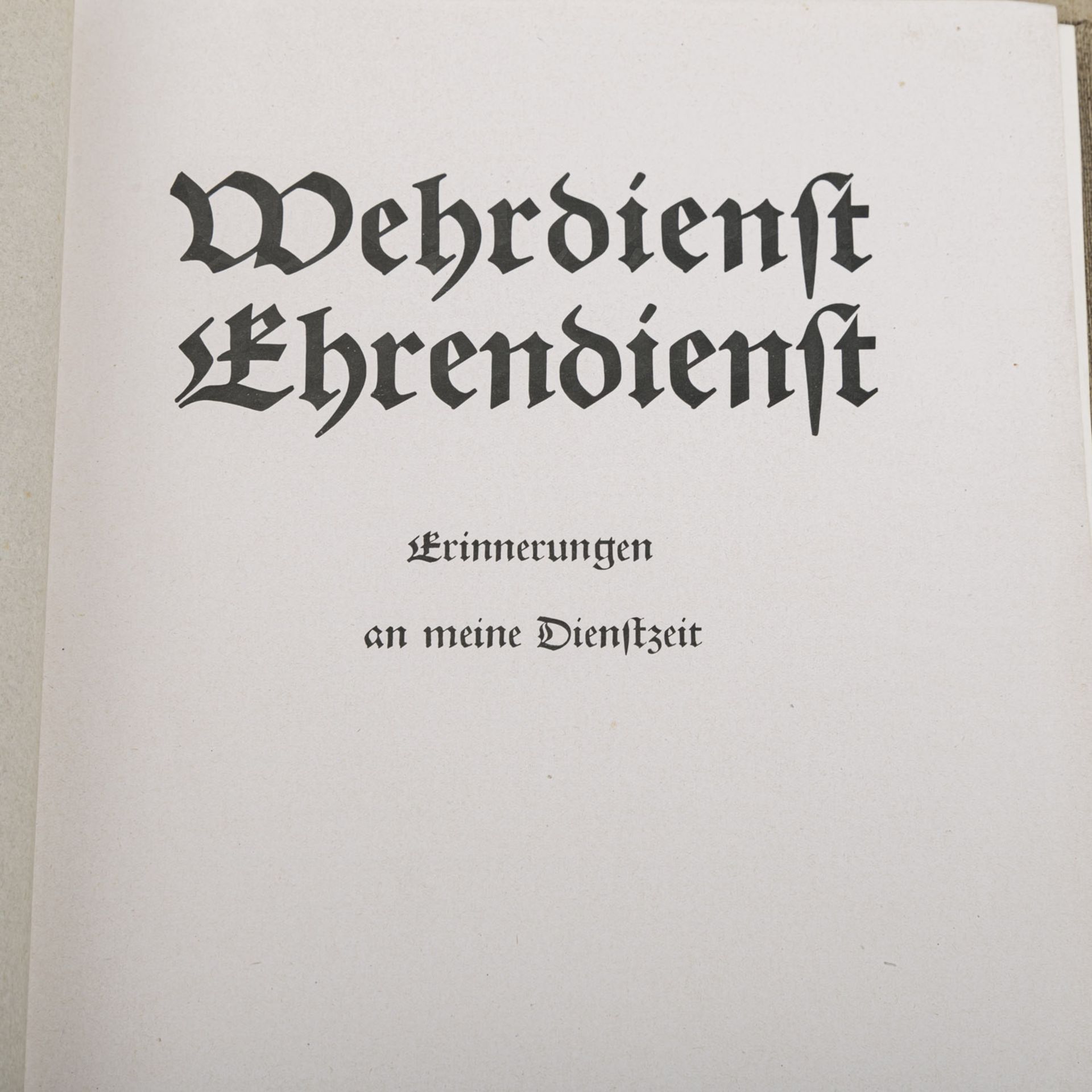 Konvolut von 9 Büchern über Militärwesen und NS-Zeit -darunter Moltkes Militärische Werke I. - Bild 4 aus 12