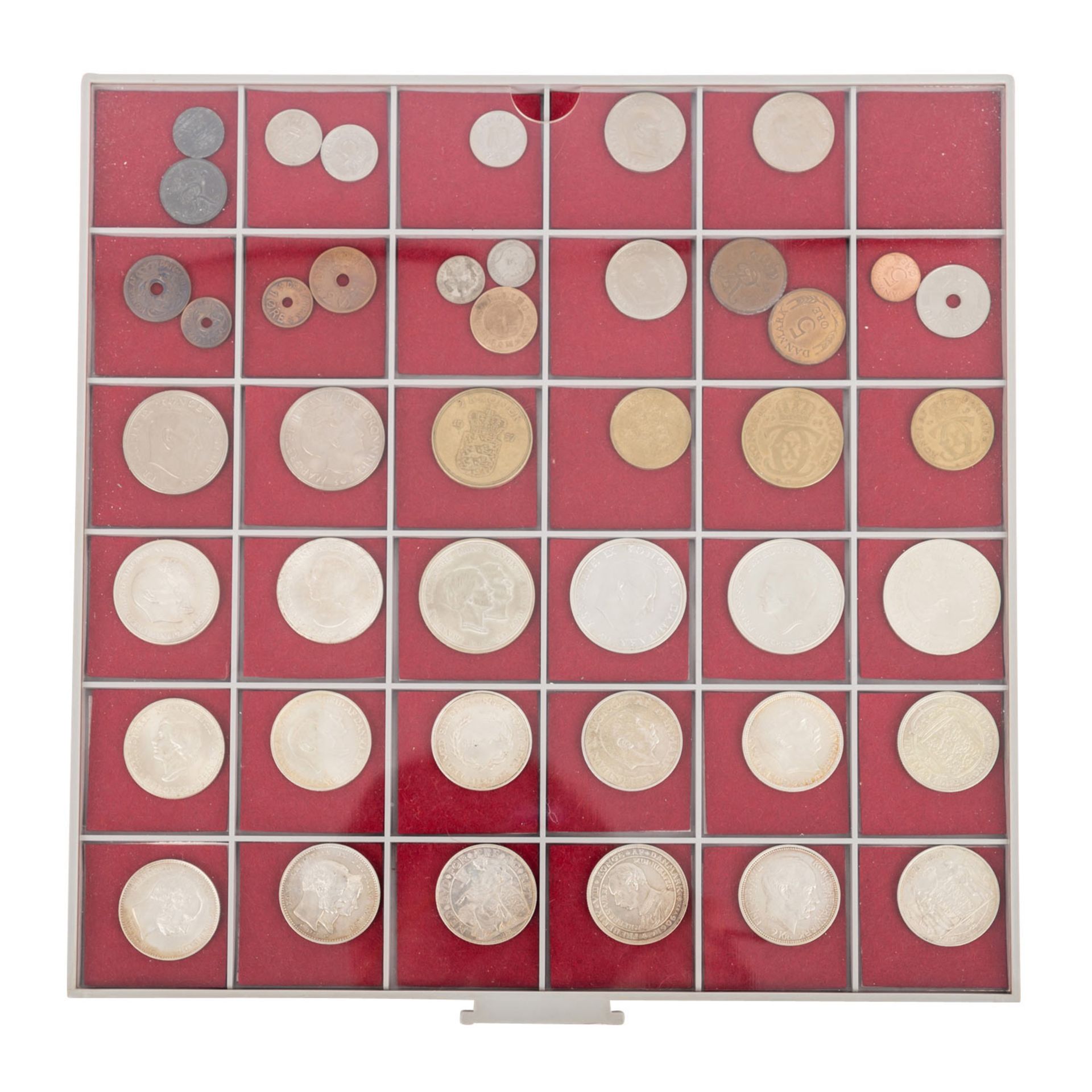 Münzkassette mit 6 Tableaus -Alle Welt, dabei einiges mit SILBER, diverse österreichische Münzen. - Bild 6 aus 7