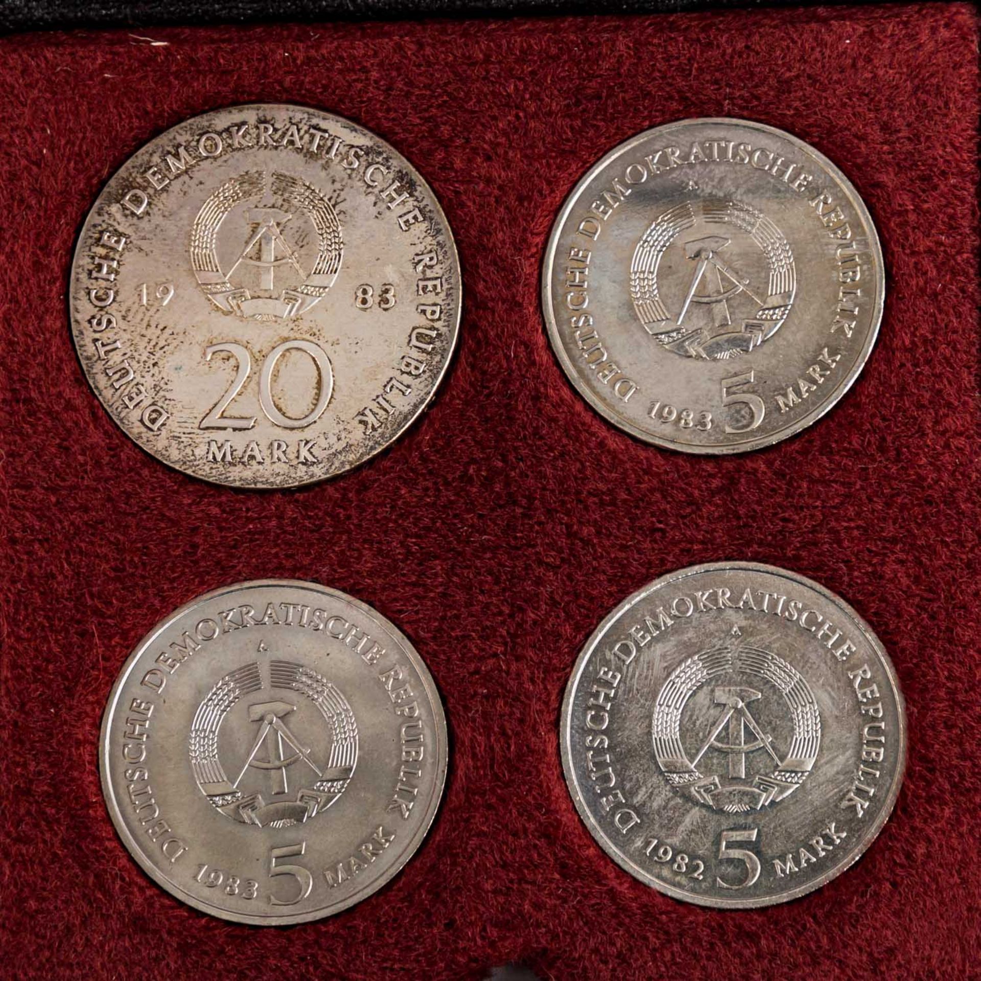 2 bunt gemischte Münzalben -dabei etwas dt. Kaiserreich, 1 x Preussen - 1 Krönungstaler 1861/A, - Bild 7 aus 7