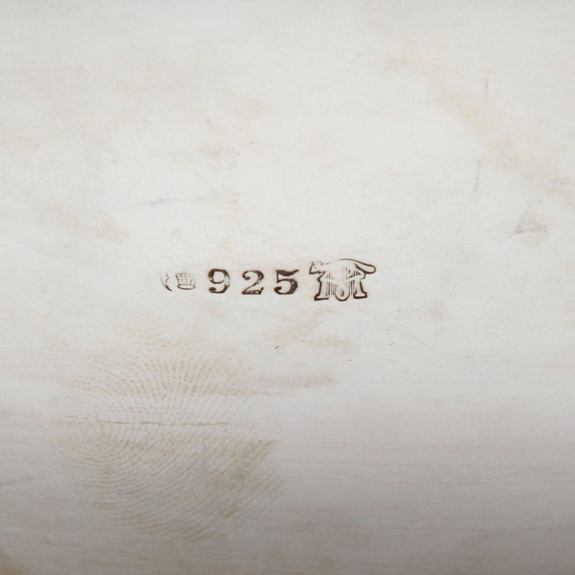 ERNST MENNER Schale, 925 Silber, 20. Jhd.Ovale Form mit hochgezogener, mehrpassiger Wandung, L. - Image 6 of 7