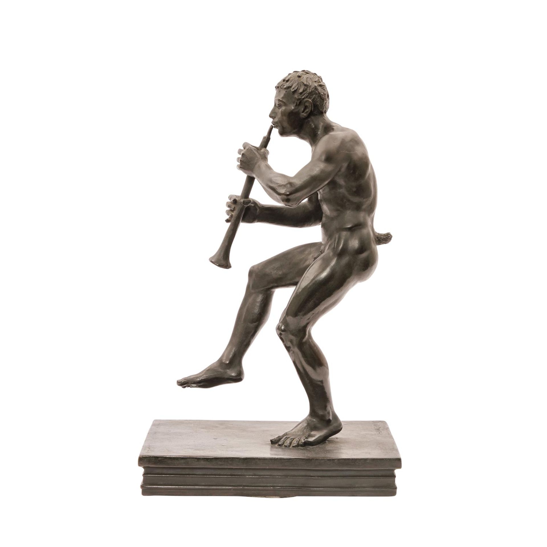 LANG, HERMANN (Heidenheim 1856-1916 München), "Tanzender Faun mit Oboe",Bronze, schwarz patiniert, - Bild 2 aus 7