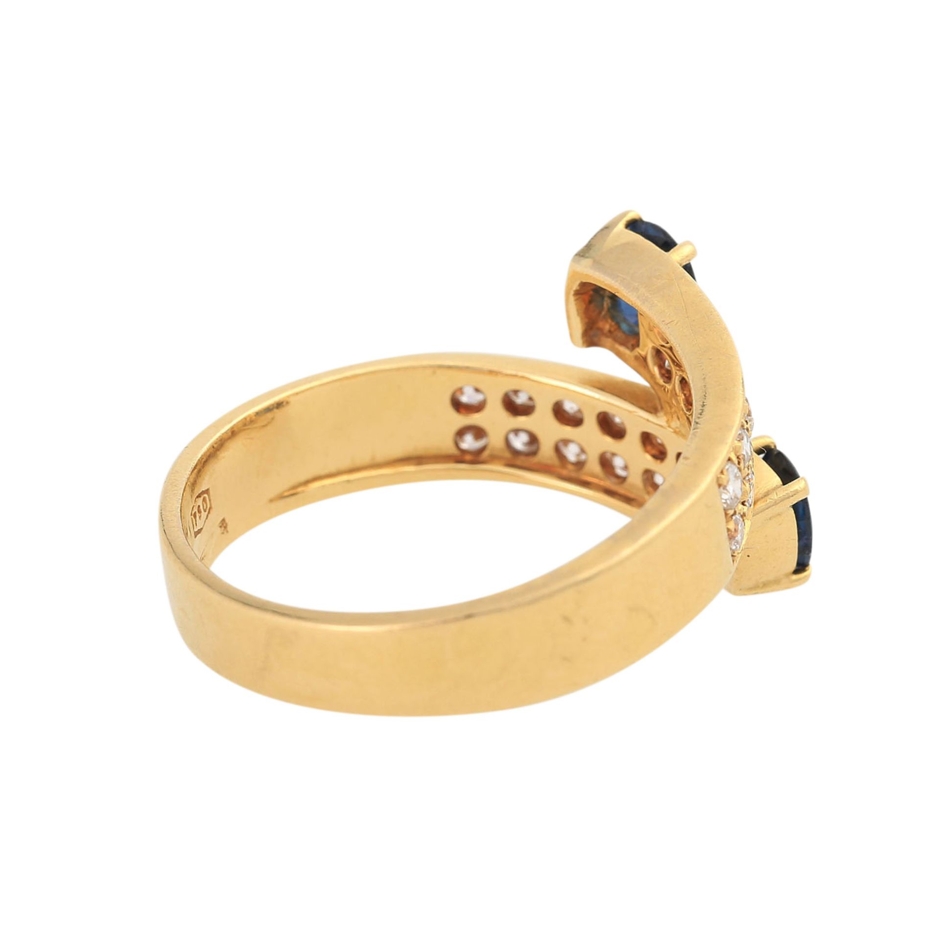 Ring mit Saphiren und Brillantenvon zus. ca. 0,4 ct von mittlerer bis guter Farbe u. Reinheit, 2 - Image 3 of 4