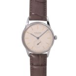 NOMOS Orion Armbanduhr. Edelstahl.Handaufzugwerk, Cal. ETA 7001. Gehäuse-Nr. 2841. Neues,