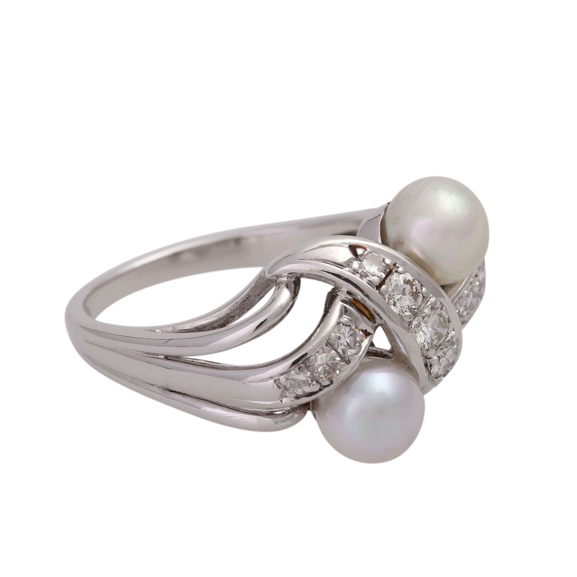 Ring mit Perlen und Diamantenvon zus. ca. 0,30 ct von guter Farbe u. Reinheit, Akoya-Zuchtperlen von - Bild 2 aus 4