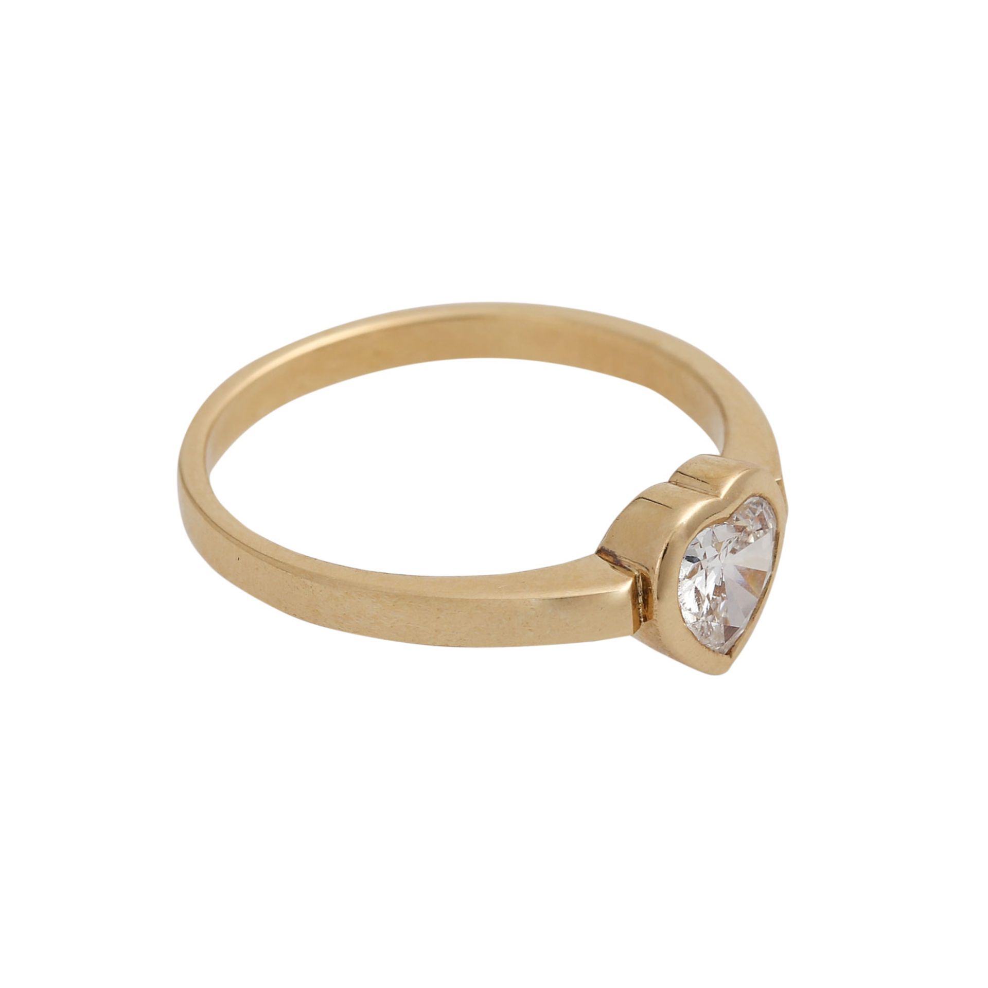 Ring mit Herzdiamant ca. 0,37 ct,GET (M)/VS, GG 18K, RW: 50, Ende 20. Jh., minimale Tragespuren.Ring - Bild 2 aus 4