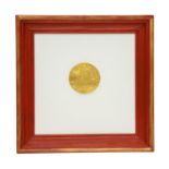 Goldminiatur "Euryale" von EBERHARD BURGEL (*1924),Gold 900 fein, gerieben + ziseliert, auf Acryl