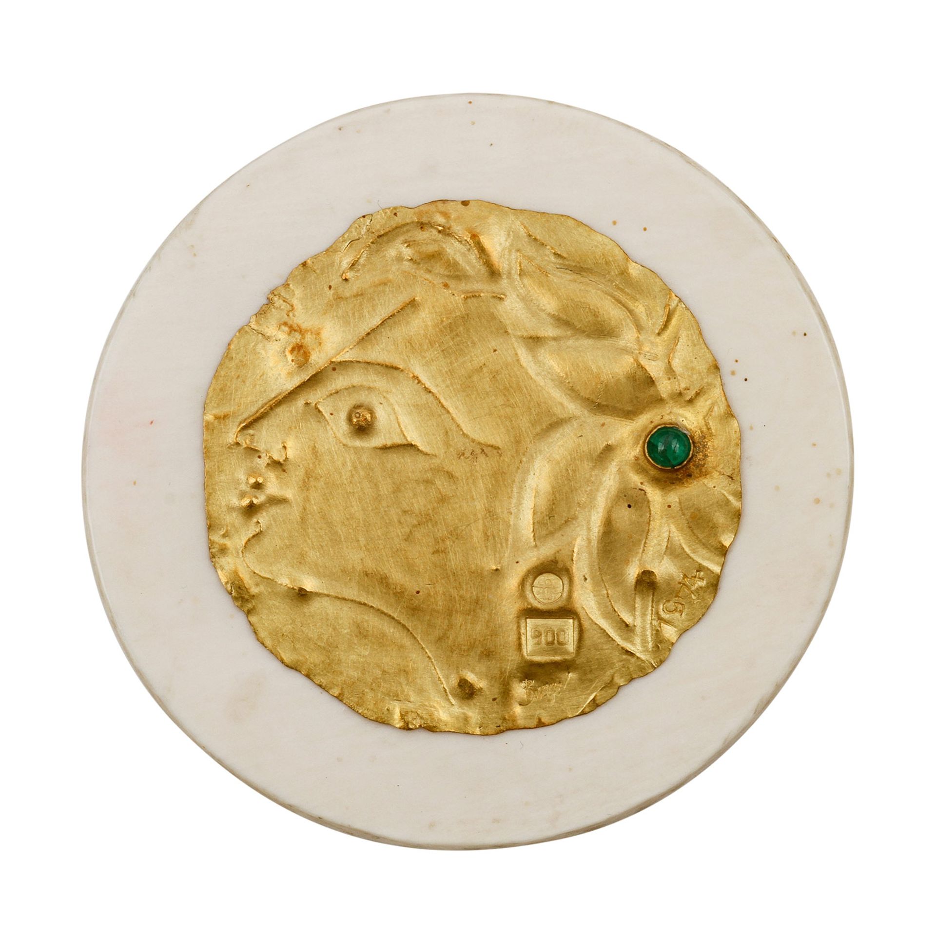 Goldminiatur "Kopf" (1974) von E. BURGEL,Gold 900, 1 Smaragd, getrieben + montiert, auf Acryl, in - Image 2 of 4