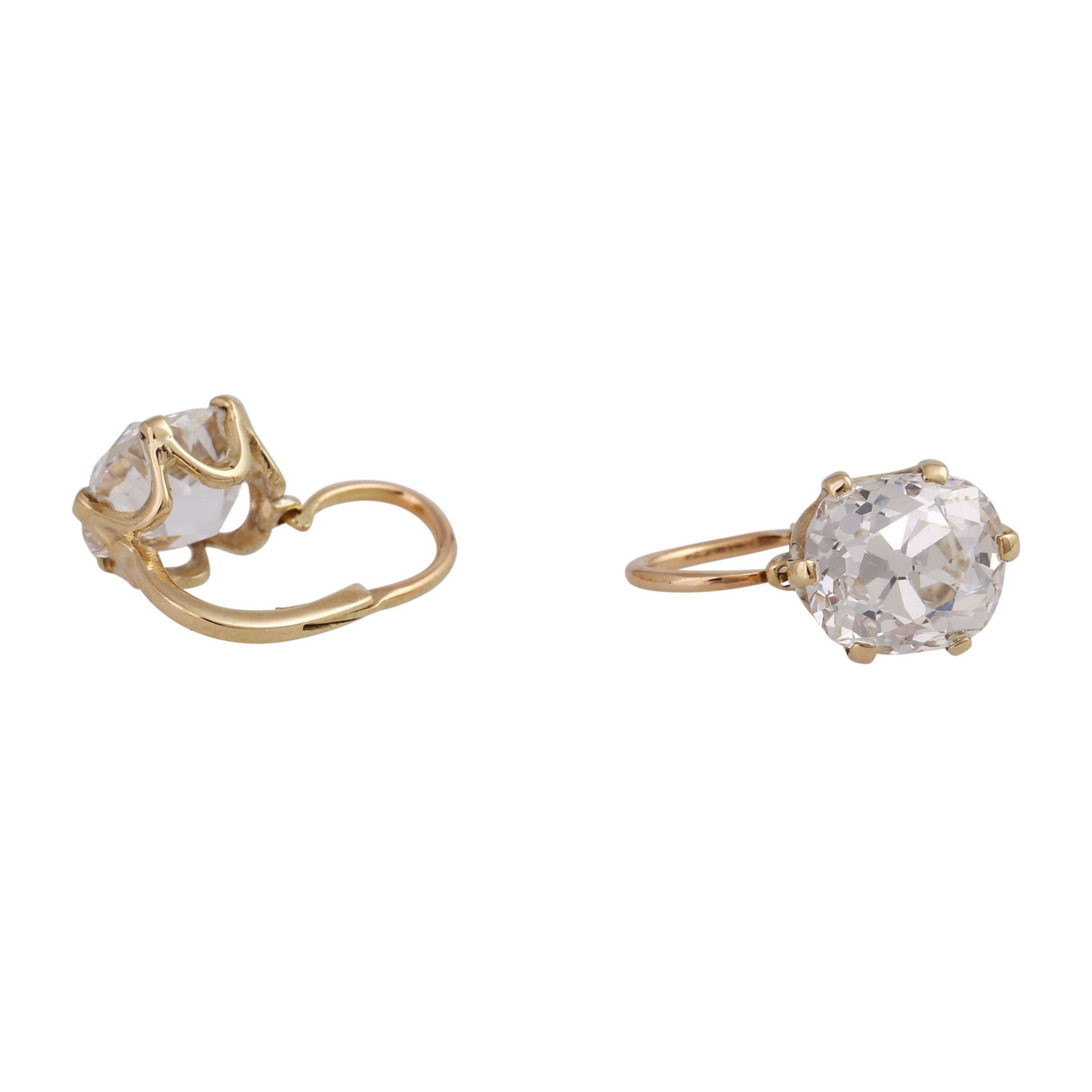 Paar Ohrringe mit Diamanten zus. ca. 6 ct,1x Altschliff-Kissen 2,94 ct, HFW (E)/VS2, Fluoreszenz: - Bild 3 aus 6
