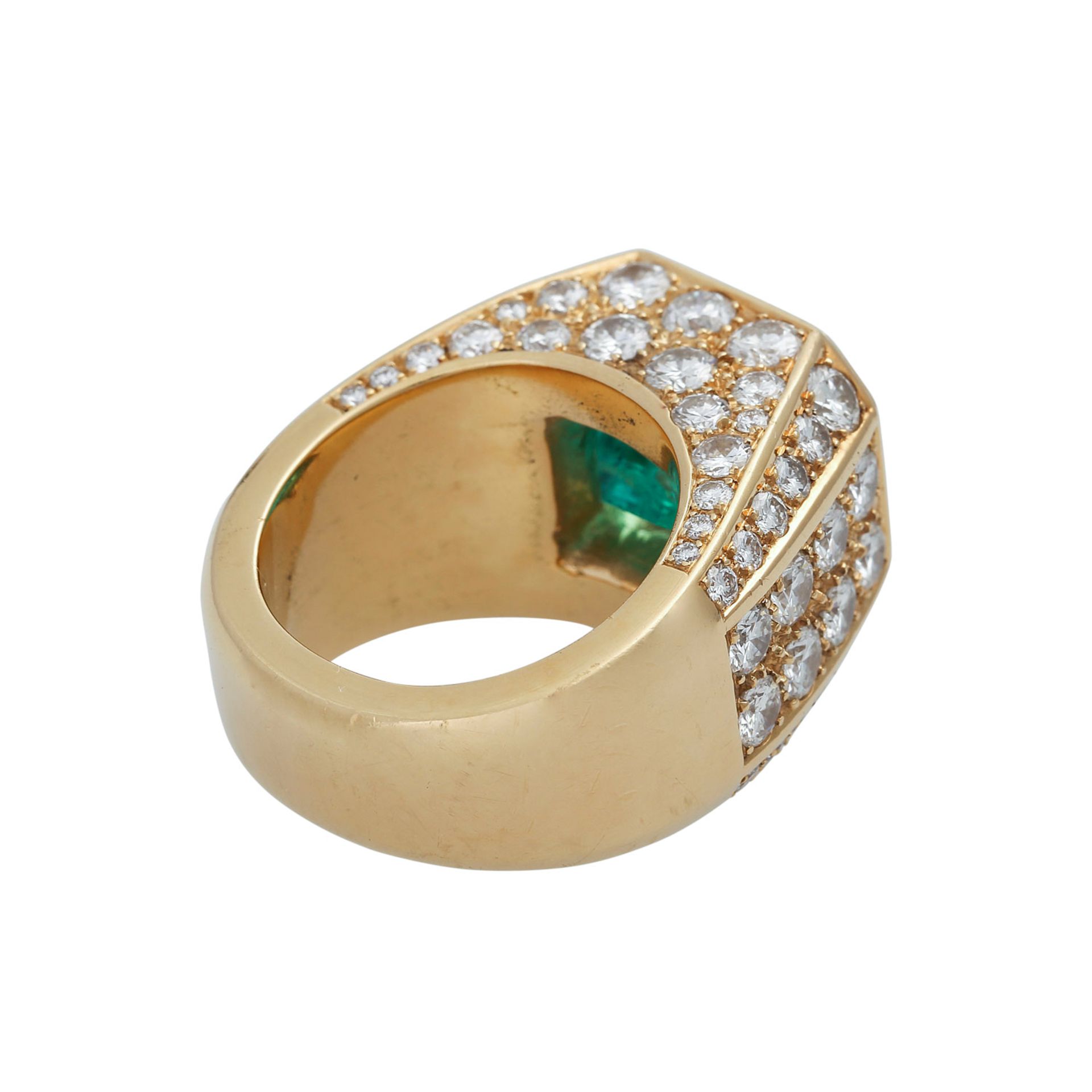 Ring mit Smaragd ca. 12 ct und Brillantenzus. ca. 5 ct WEIß-LGW (H-J)/VS-SI2, GG 18K. RW: ca. 56. - Image 3 of 6