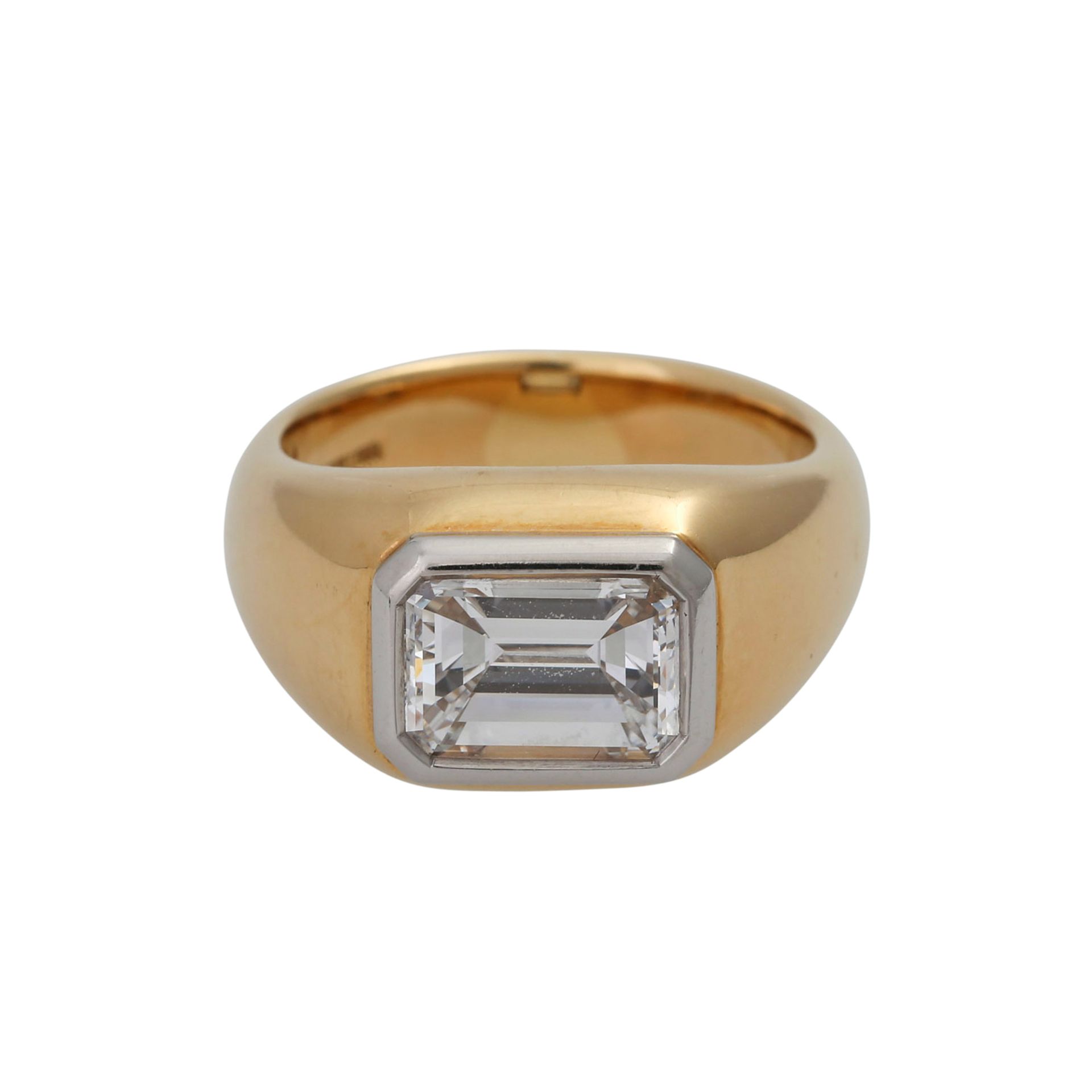 Ring mit Diamant im Smaragdschliff, ca. 2 ct, FW (G)/VVS,GG/WG 18K, RW 51, Ende 20. Jh., min.