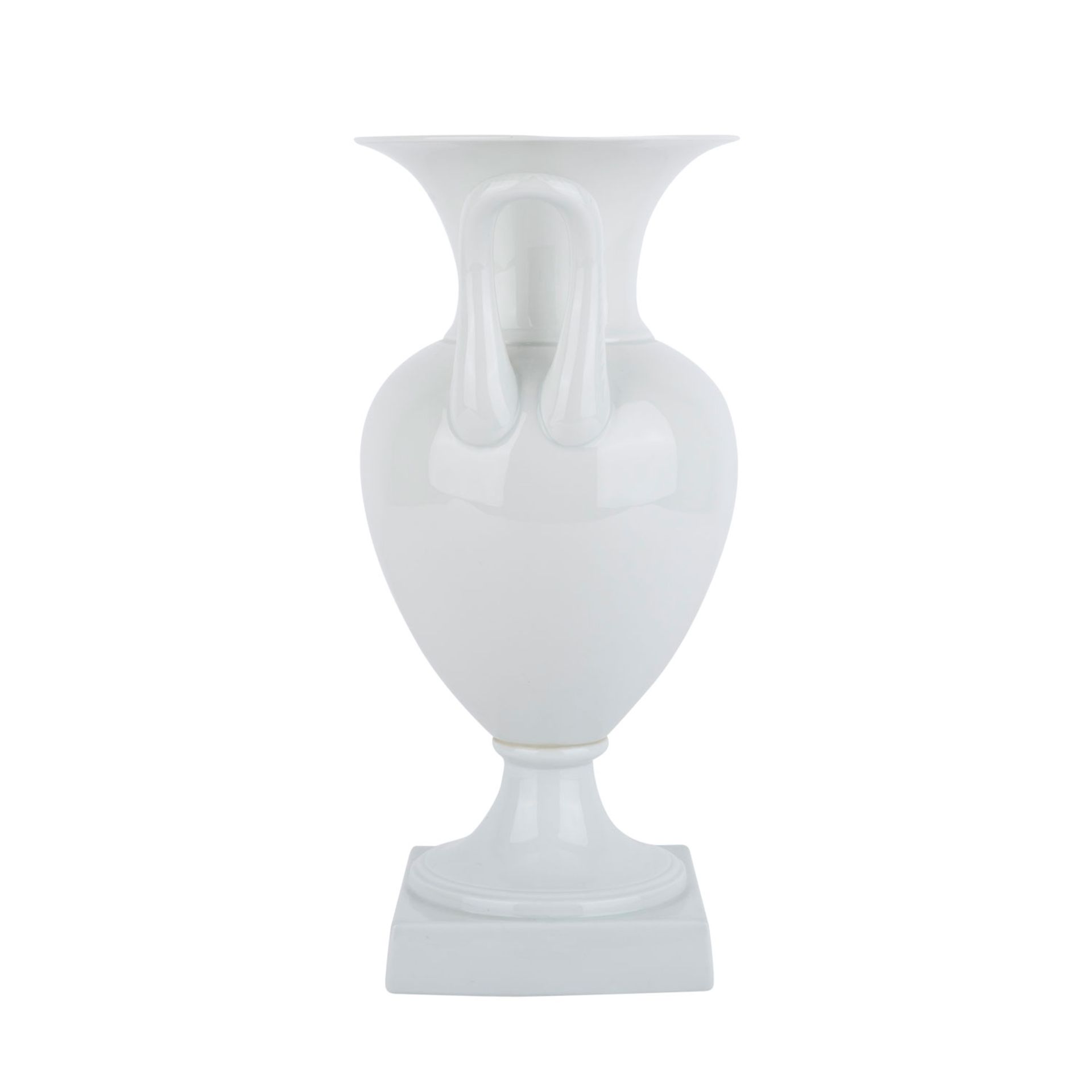 LUDWIGSBURG Amphorenvase, 2. Wahl, 20. Jh..Weißporzellan, Vase mit hochgezogenen Handhaben, auf - Bild 4 aus 6