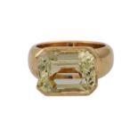 Ring mit Lemoncitrin ca. 14 ct.gefasst in GG 14K, RW: 64, 20./21. Jh., leichte Tragespuren.Ring with