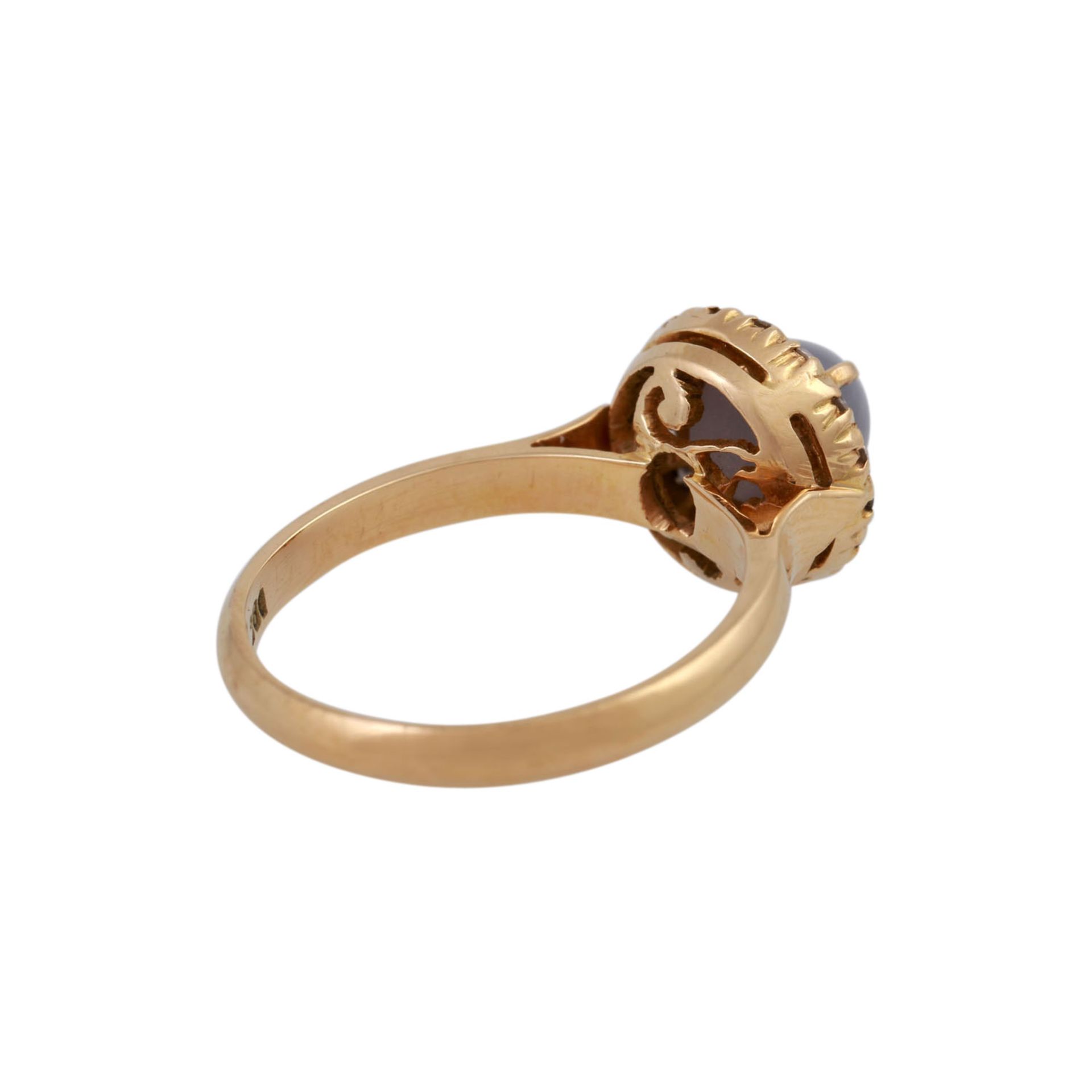 Ring mit schönem Sternsaphir entouriert von Brillanten, zus. ca. 0,32 ct,GET (M)/P2, GG 18K, RW - Bild 3 aus 4