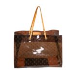 LOUIS VUITTON Shopper "CABAS CRUISE TOTE", Koll. 2000.NP. ca.: 1.800,-€. Limitierte Edition. Vinyl-