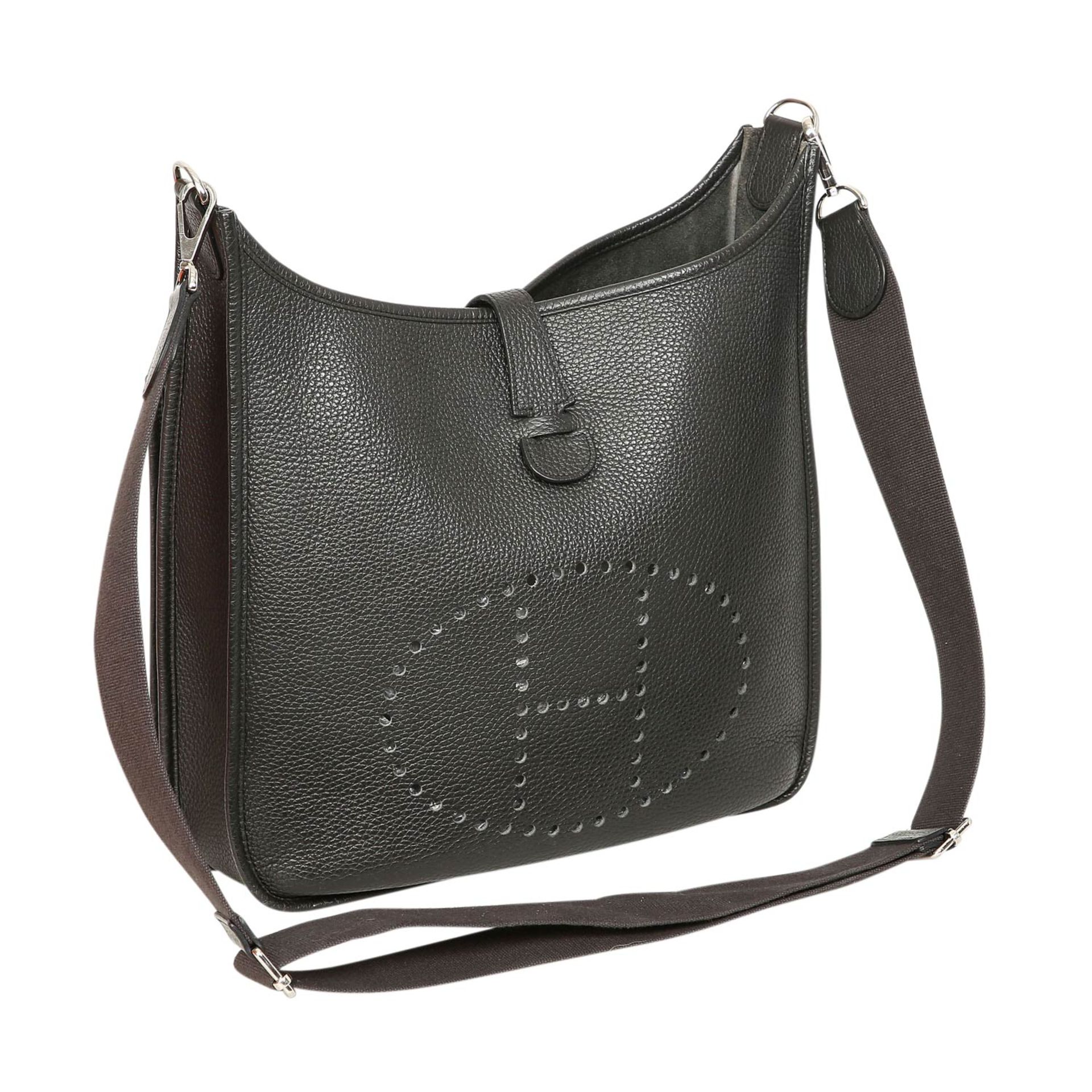 HERMÈS Umhängetasche "EVELYN GM", Koll. 2014.Akt. NP.: 2.550,-€. Clemence Leder in Schwarz. - Bild 2 aus 7