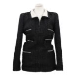 CHANEL VINTAGE Longblazer, Gr. 40. Koll. 1992.Herstellergröße 40. Bouclé in Schwarz mit