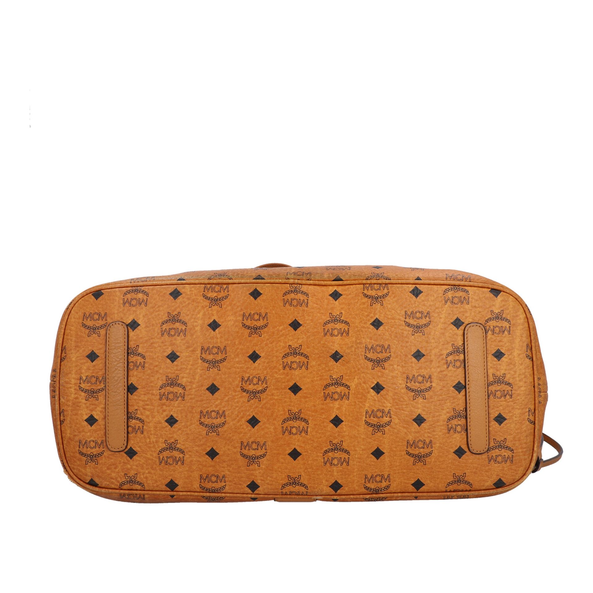 MCM Wendeshopper "REVERSIBLE LIZ PROJECT".Akt. NP.: 695,-€. Cognacfarbene Visetos Canvas Serie, - Bild 5 aus 6