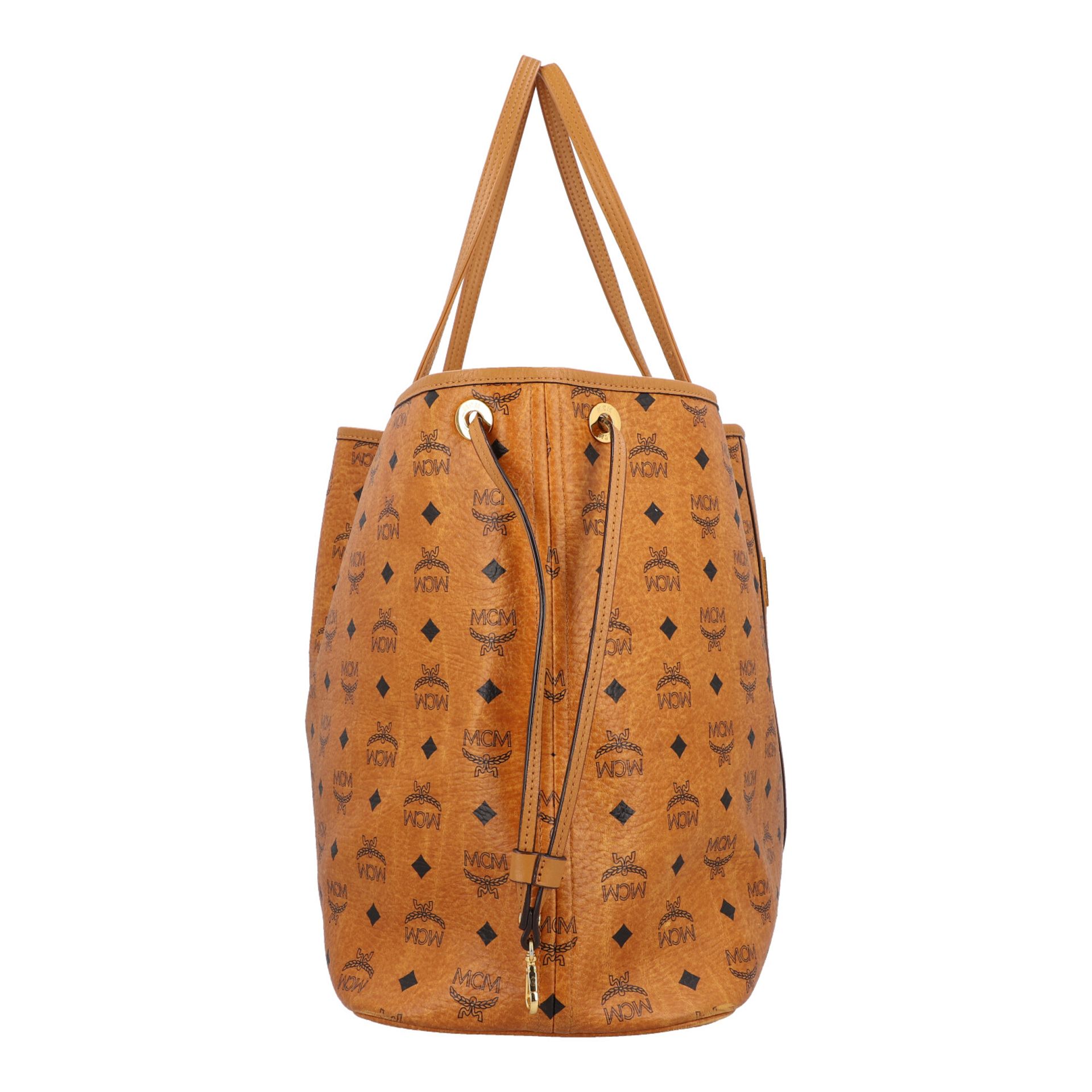 MCM Wendeshopper "REVERSIBLE LIZ PROJECT".Akt. NP.: 695,-€. Cognacfarbene Visetos Canvas Serie, - Bild 3 aus 6