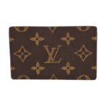 LOUIS VUITTON Karten-Etui, Koll.: 1999, NP.: ca. 200,-€.Nicht mehr erhätlich. Monogram Canvas mit