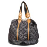 LOUIS VUITTON Shopper "AVIATOR MARINE", NP. ca.: 1.900,-€.Kollektion Frühling 2010, limitierte